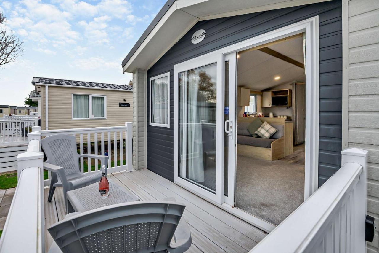 Sea La Vie Lodge, Rockley Park Holiday Park, Poole, Dorset Eksteriør bilde